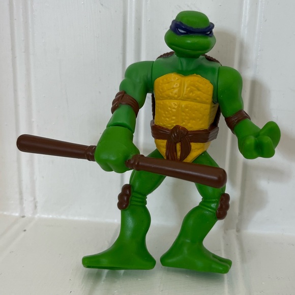 Teenage Mutant Ninja Turtles: Donatello 4 inch Action Figure.Spinning bo staff. - Picture 2 of 5